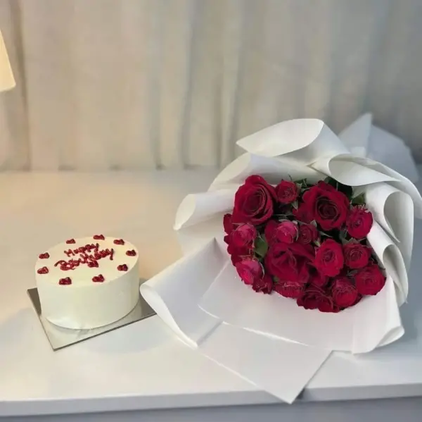 Imperial Elegance Pure White Cake & Exquisite Red Rose Bouquet