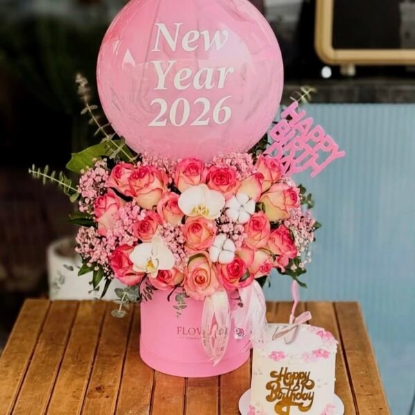 New Year 2026 Pink Rose Flower Box with Cake – 500gm