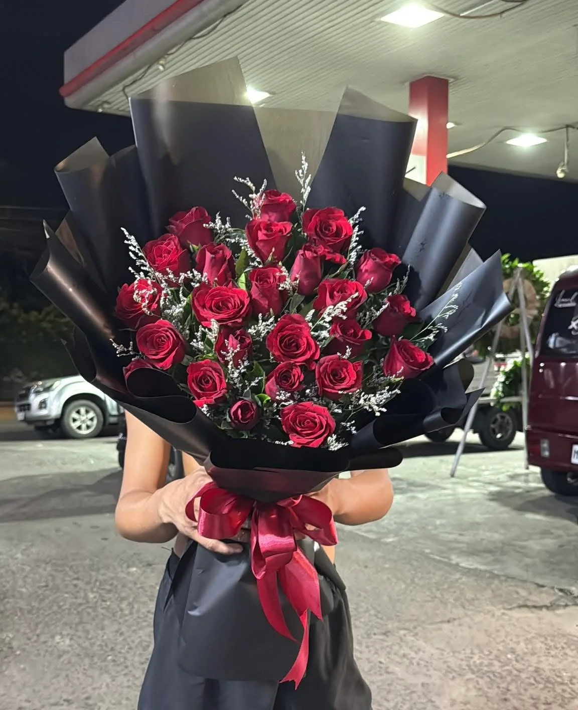 Classic Red Rose Luxury Bouquet Classic Red Rose Luxury Bouquet