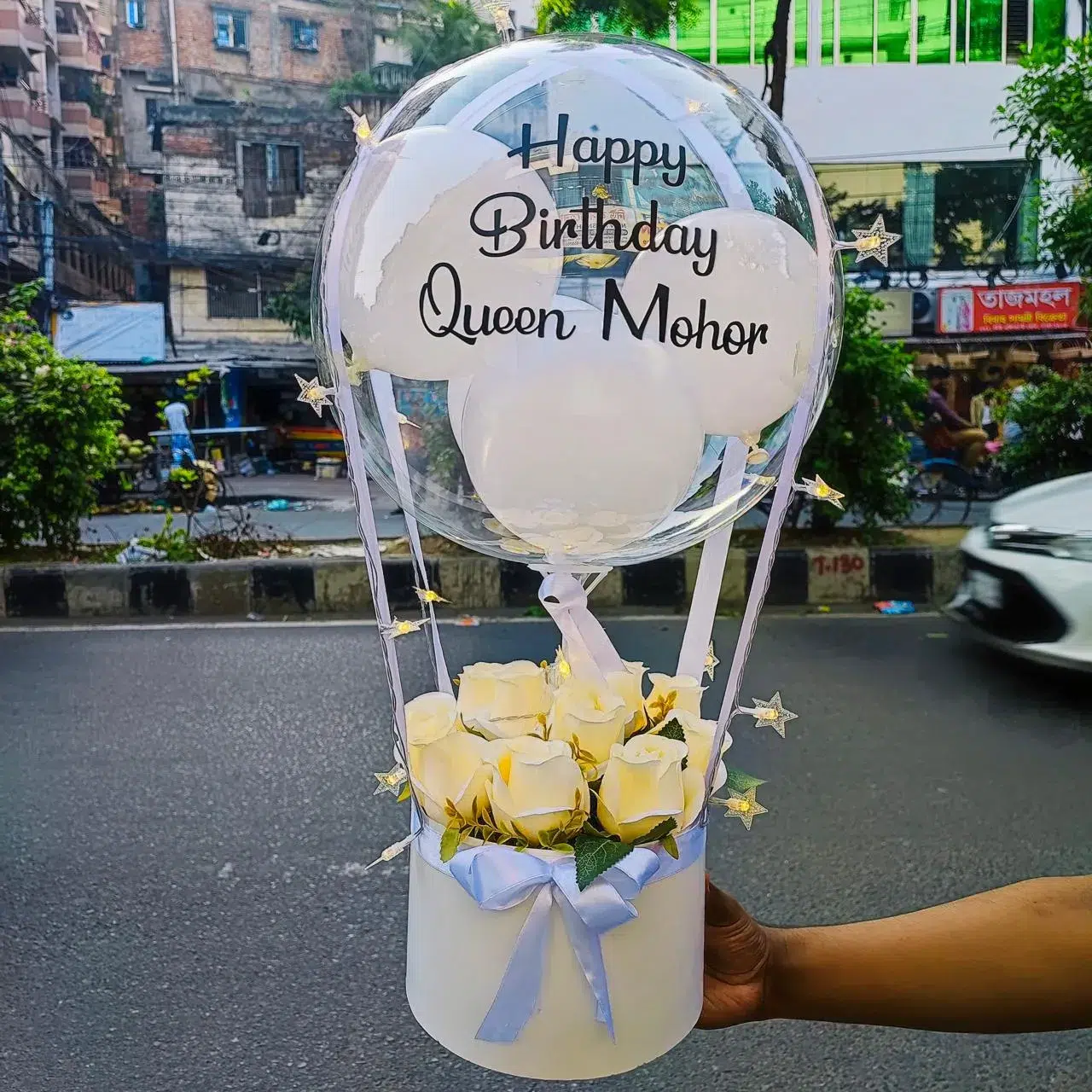 Balloon-Boqueuet-with-Artificial-Flowers05.webp Balloon Bouquet with Artificial Flowers05 - Image 1