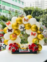 Luxurious Balloon Hamper with chocolate & flowers Cake - Image 2