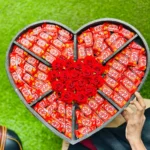 Luxury Heart KitKat & Artifitial Red Rose Box